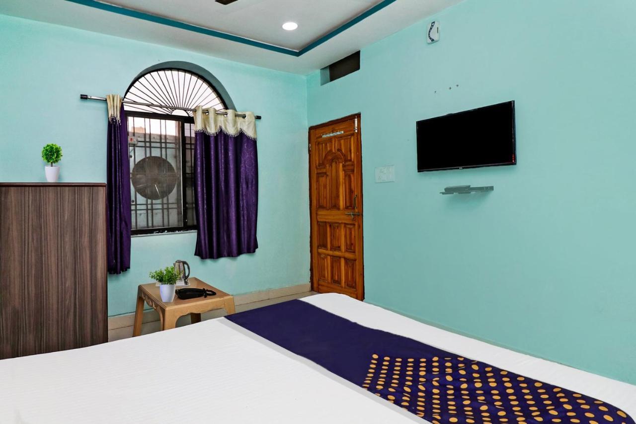 SPOT ON 37040 Hotel Ayushman Palace Bilaspur  Bagian luar foto