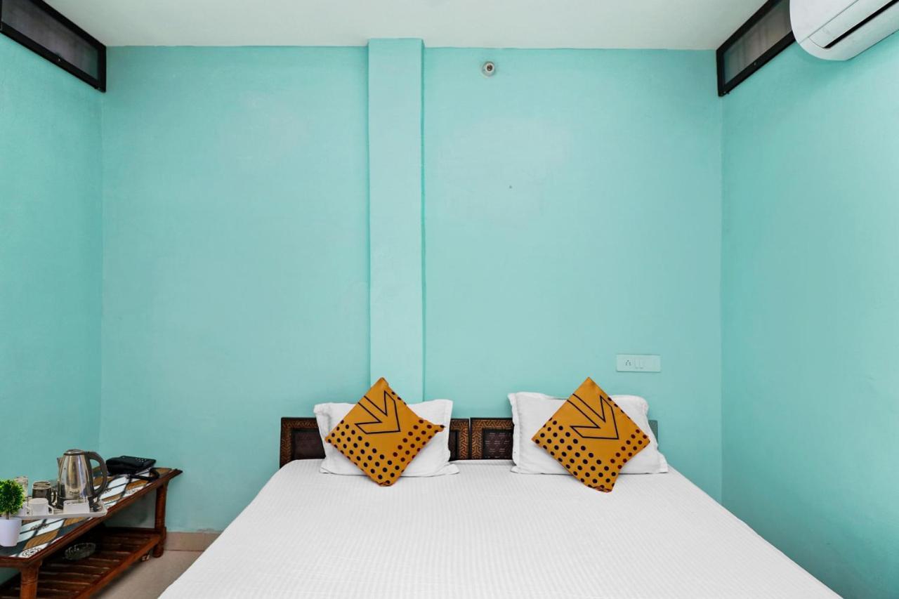 SPOT ON 37040 Hotel Ayushman Palace Bilaspur  Bagian luar foto
